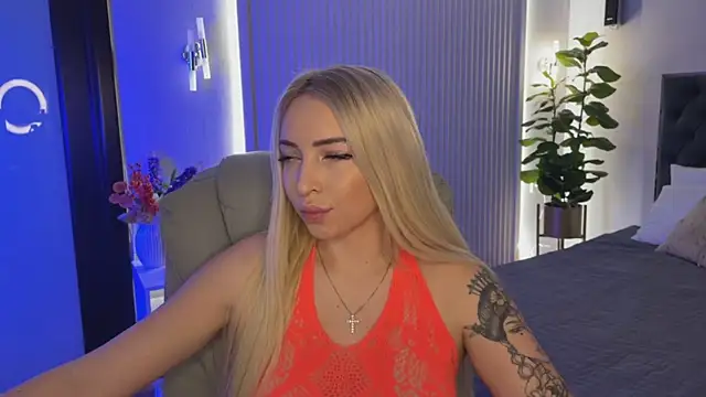 OhMyEmma's cam snapshot