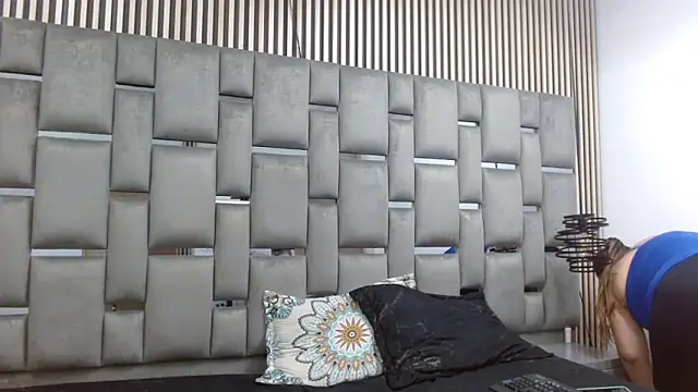 loly47's cam snapshot