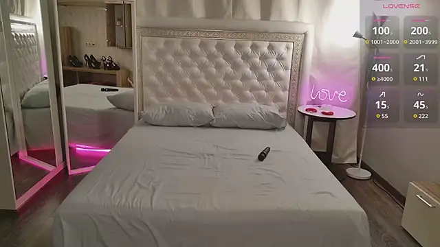 Alice_on_fire's cam snapshot