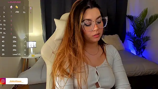 dakottaa_'s cam snapshot