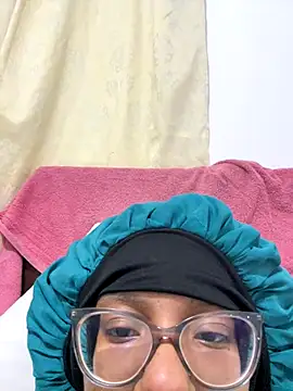 Curly_lily's cam snapshot