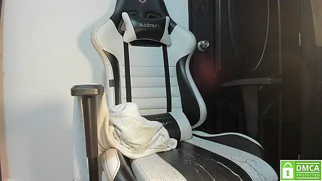 Sofia__watson's cam snapshot