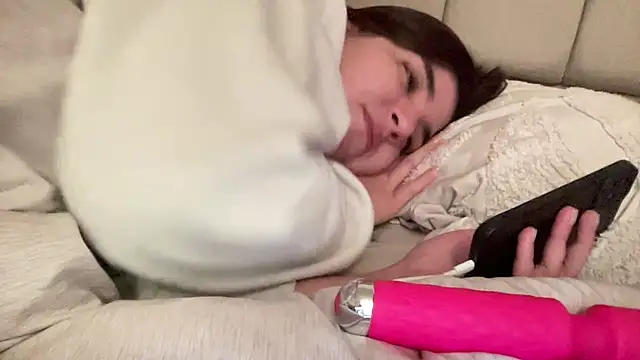 Esmerald_01's cam snapshot