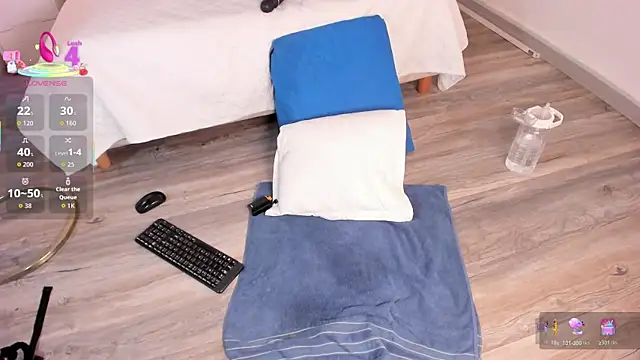 Maya_Bluee's cam snapshot