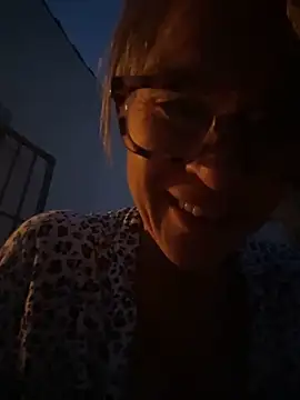 Wild-RosaBlue's cam snapshot