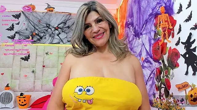 Celeste_Lincon's cam snapshot