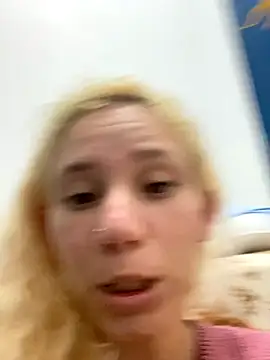 Bruxinha551 live sex cam