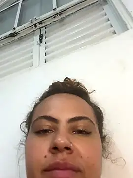 Chloe_Leaozinho's cam snapshot