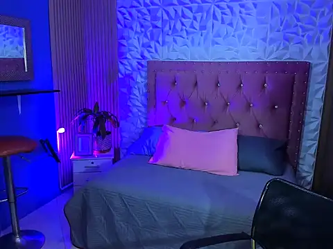 allison_mc's cam snapshot