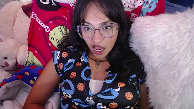 Samara_Homescapes's cam snapshot