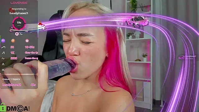 Christy_Little's cam snapshot