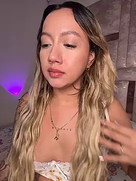 Rebe_'s cam snapshot