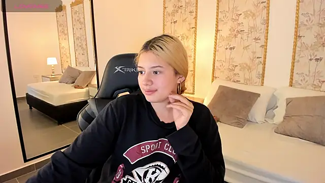 daniand_'s cam snapshot