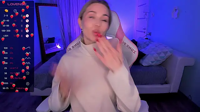 AdeleRoberts's cam snapshot