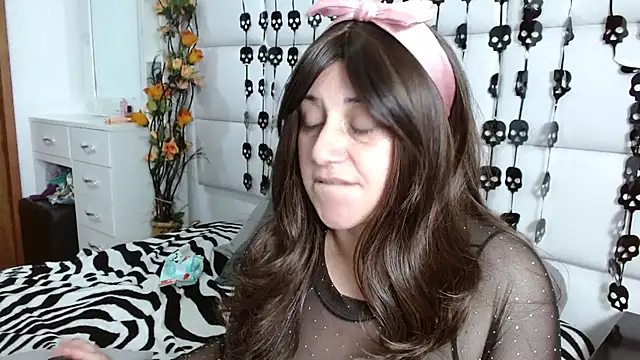 Caroline_belle's cam snapshot