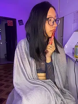 PrettyJanice's cam snapshot