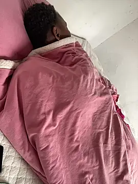 Blackpinkylips2025's cam snapshot