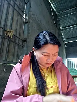 yoowwmr's cam snapshot