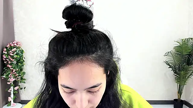 FlirtyAura's cam snapshot