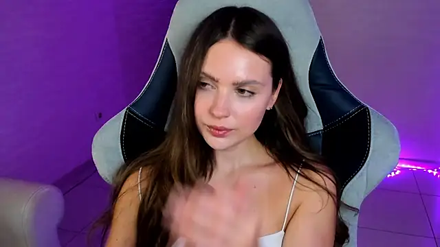 yourArya's cam snapshot