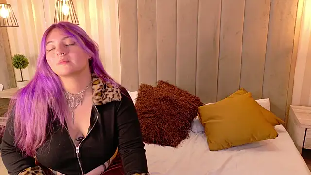 SukiandNaomi's cam snapshot