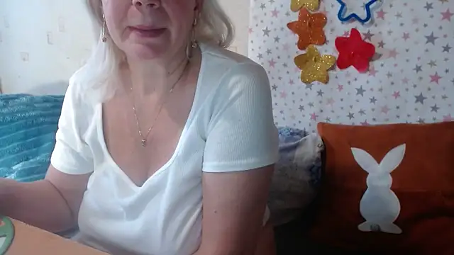 QueenLana's cam snapshot