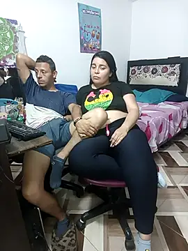 yournaughtyandsexyprinces's cam snapshot