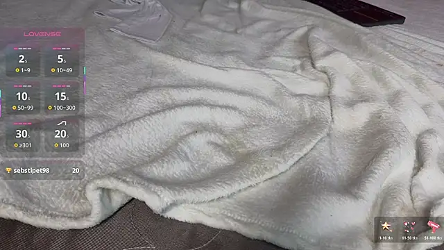 Larissa_Antonella's cam snapshot