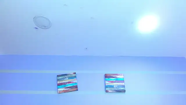 Emily_Swiftt's cam snapshot