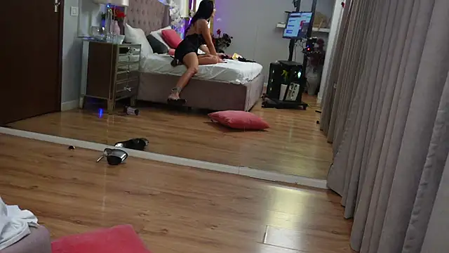 JenniferLovve live sex cam