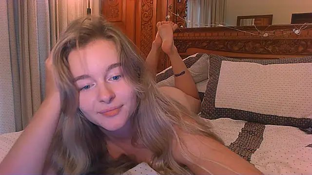 Eva_Jaya's cam snapshot