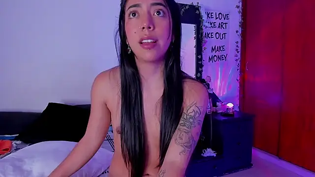 little_kayla_'s cam snapshot