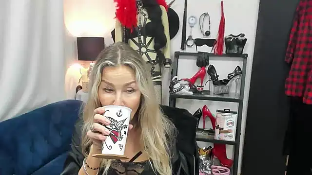 crystaLUX's cam snapshot