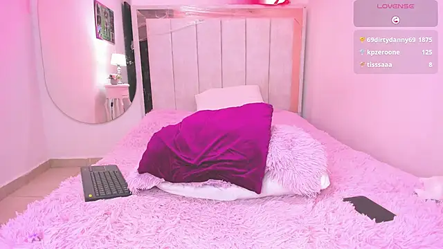 michelle_madson_'s cam snapshot