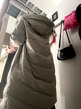 KiraSunshine's cam snapshot