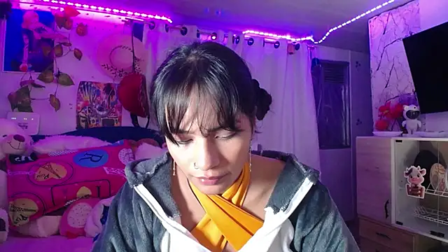 Samara_Homescapes's cam snapshot