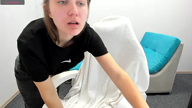 juliamurr_18's cam snapshot