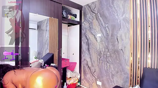 LauraSaenz01's cam snapshot