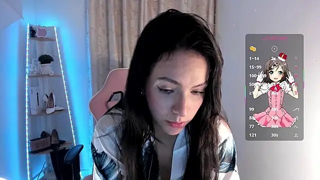 sarah_saenz_'s cam snapshot