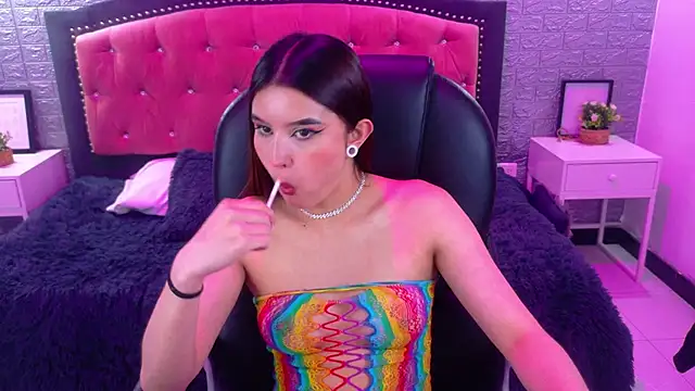 Natalie_loffreda's cam snapshot