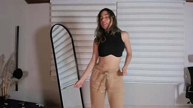 Rachell_criss's cam snapshot