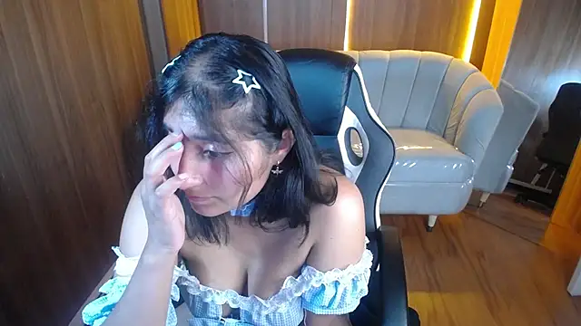 Gumball_b's cam snapshot