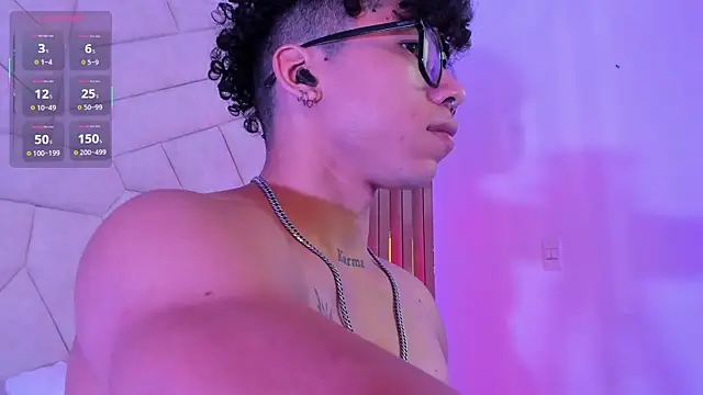 AkazaBoy_'s cam snapshot