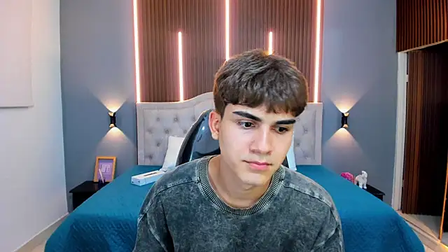 Tommy18__'s cam snapshot