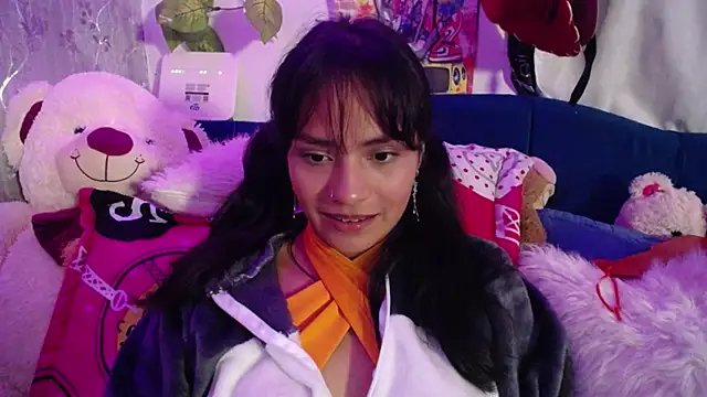 Samara_Homescapes's cam snapshot