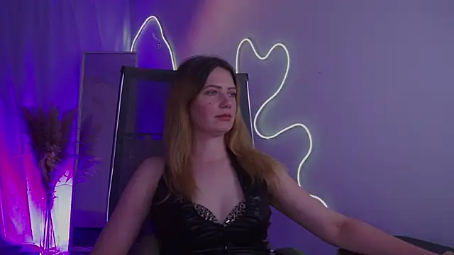 AleksaLaurent's cam snapshot