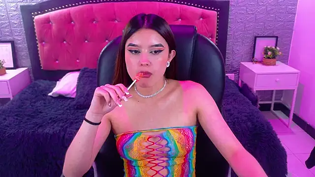 Natalie_loffreda's cam snapshot