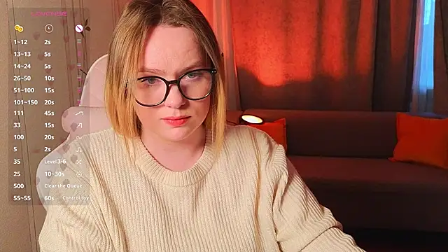 Kari_Lunna's cam snapshot