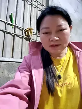 yoowwmr's cam snapshot