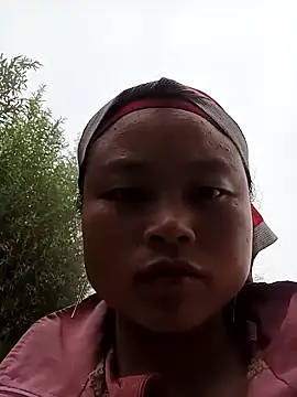 clara-cute's cam snapshot